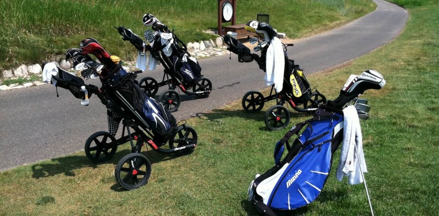 Golf Bag with Cooler – Inside or Outside?